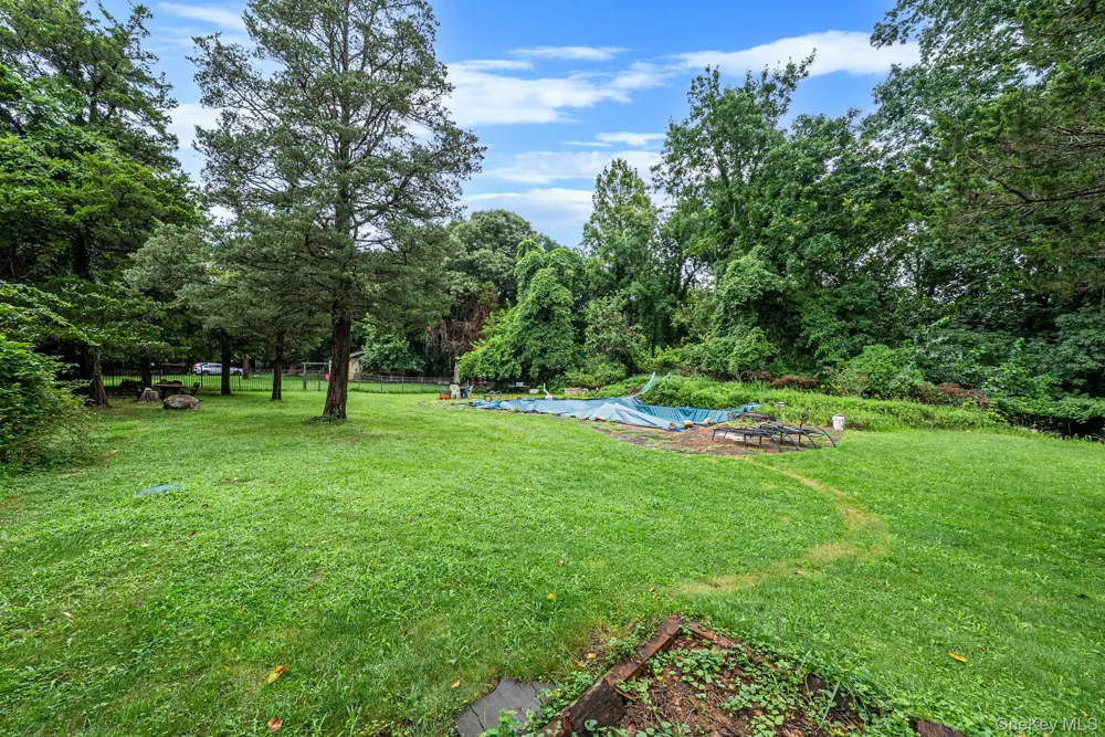 59 Dyke Road Setauket, NY 11733