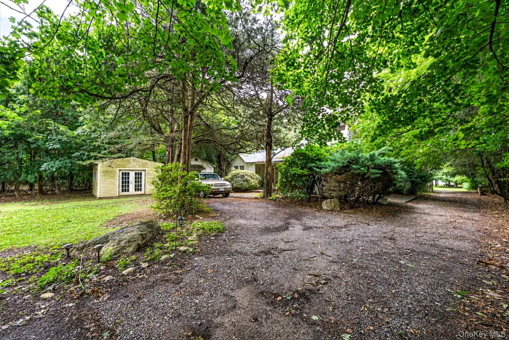 59 Dyke Road Setauket, NY 11733