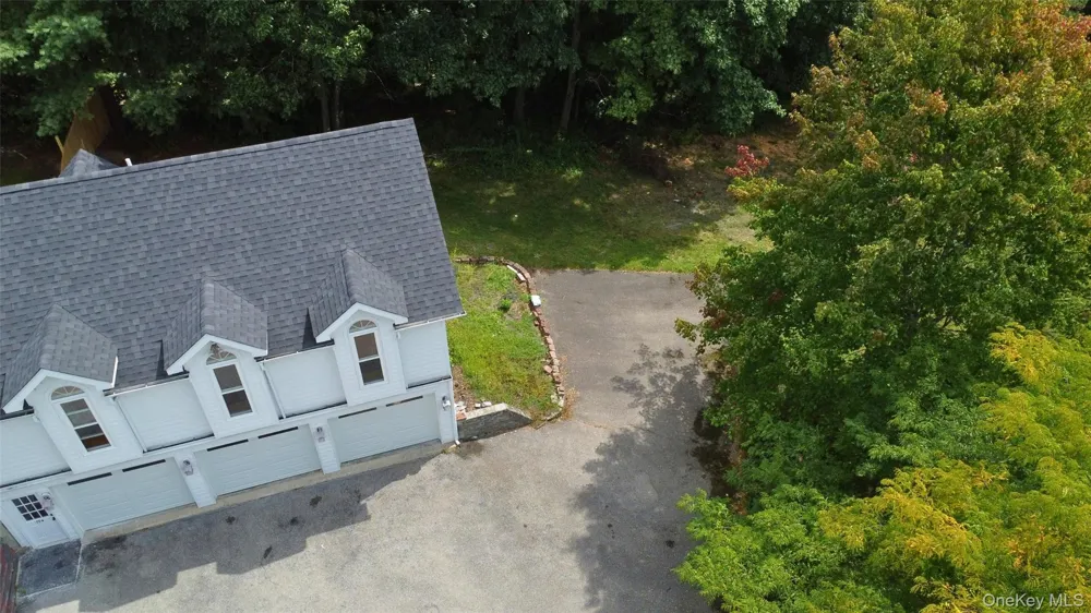 19 A Friendship Lane Red Hook, NY 12571