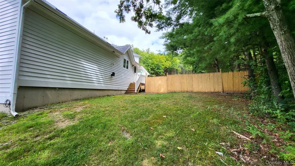 19 A Friendship Lane Red Hook, NY 12571