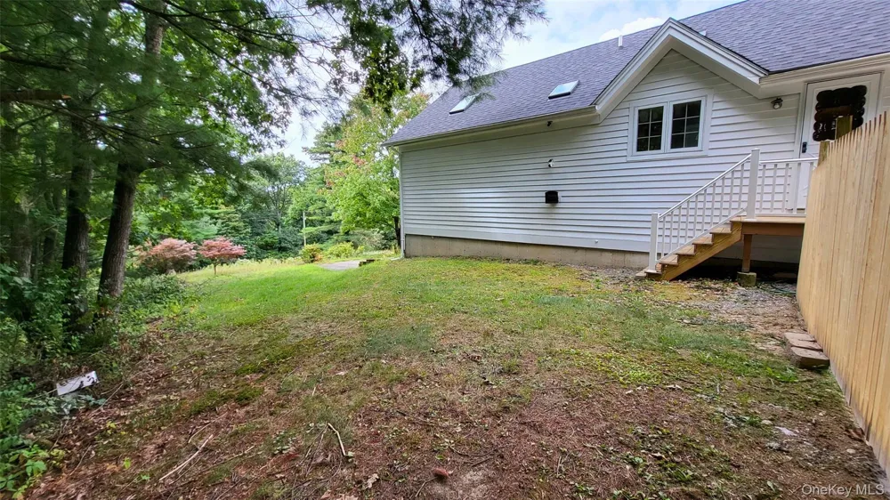 19 A Friendship Lane Red Hook, NY 12571