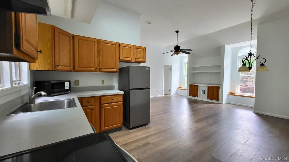 19 A Friendship Lane Red Hook, NY 12571