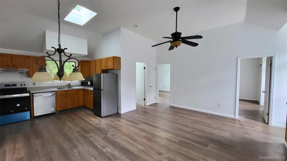 19 A Friendship Lane Red Hook, NY 12571