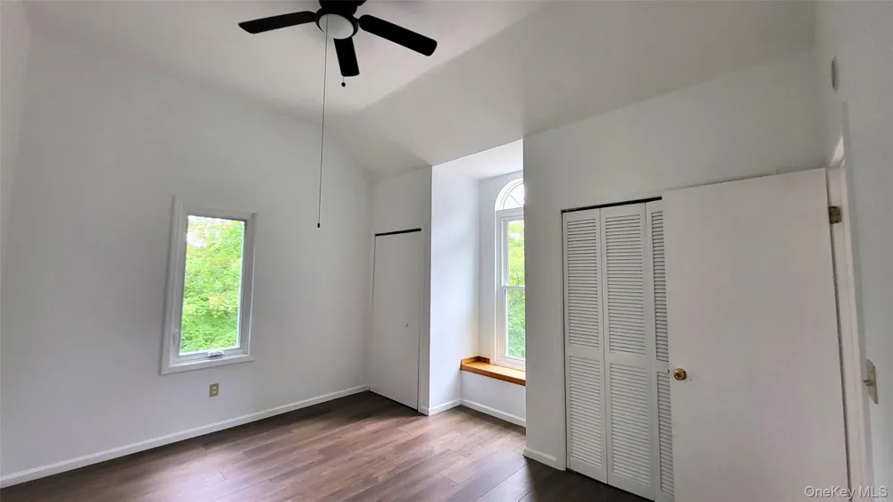 19 A Friendship Lane Red Hook, NY 12571