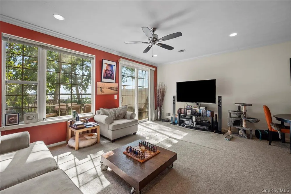 56 Heron Lane #393 Bronx, NY 10473