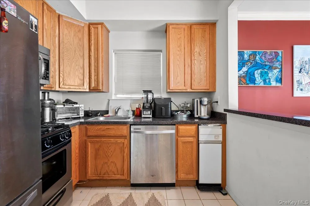 56 Heron Lane #393 Bronx, NY 10473