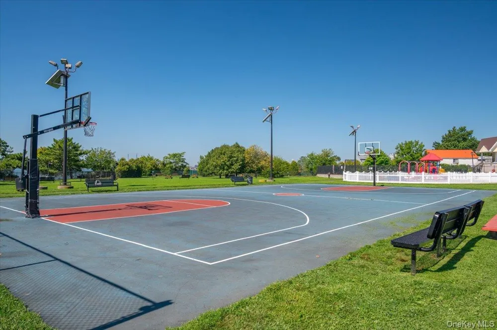 56 Heron Lane #393 Bronx, NY 10473