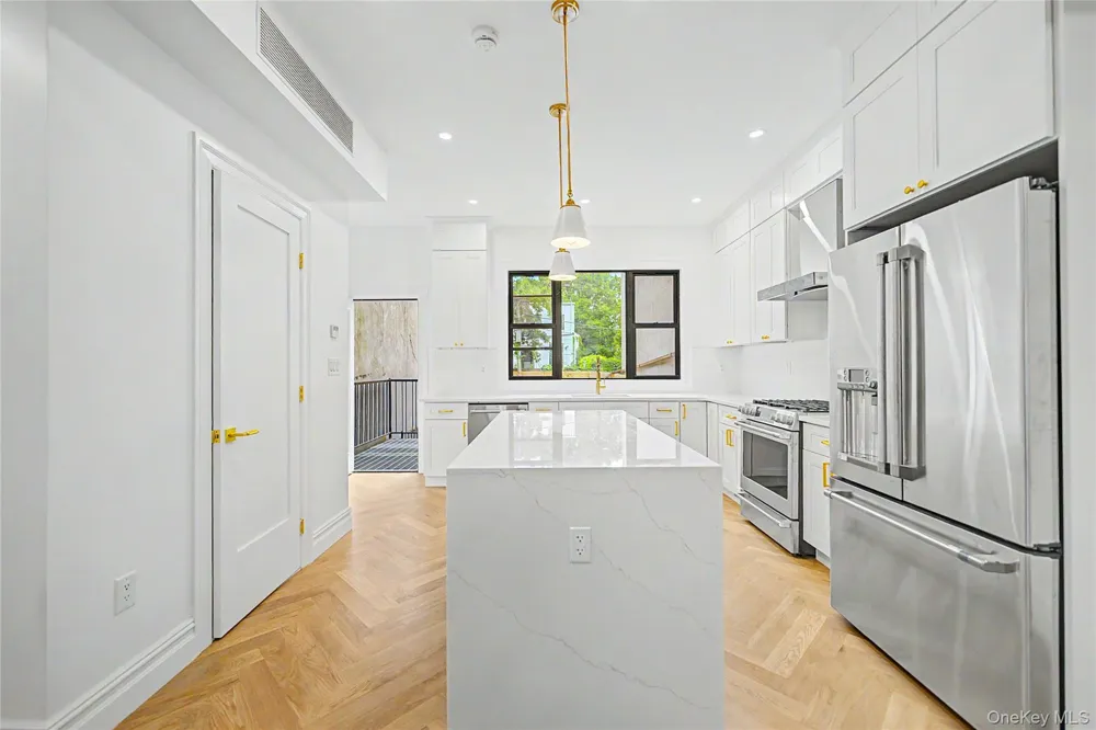 1123 Madison Street Brooklyn, NY 11221