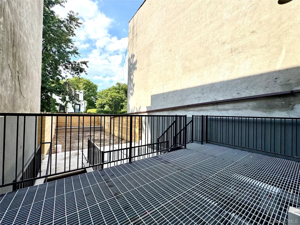 1123 Madison Street Brooklyn, NY 11221