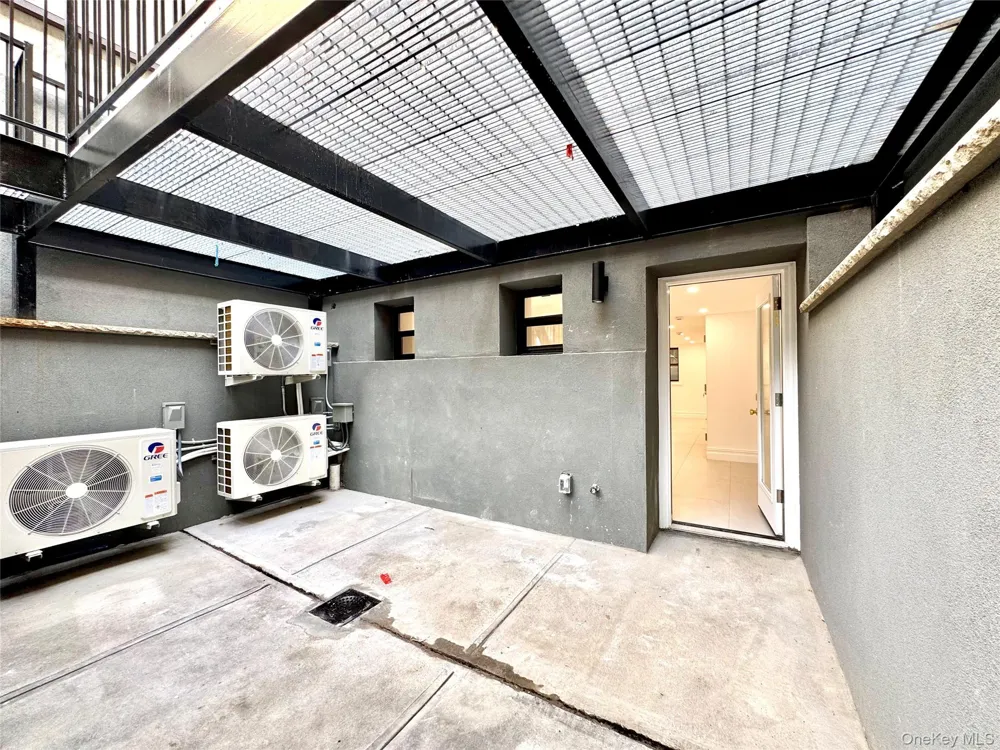 1123 Madison Street Brooklyn, NY 11221