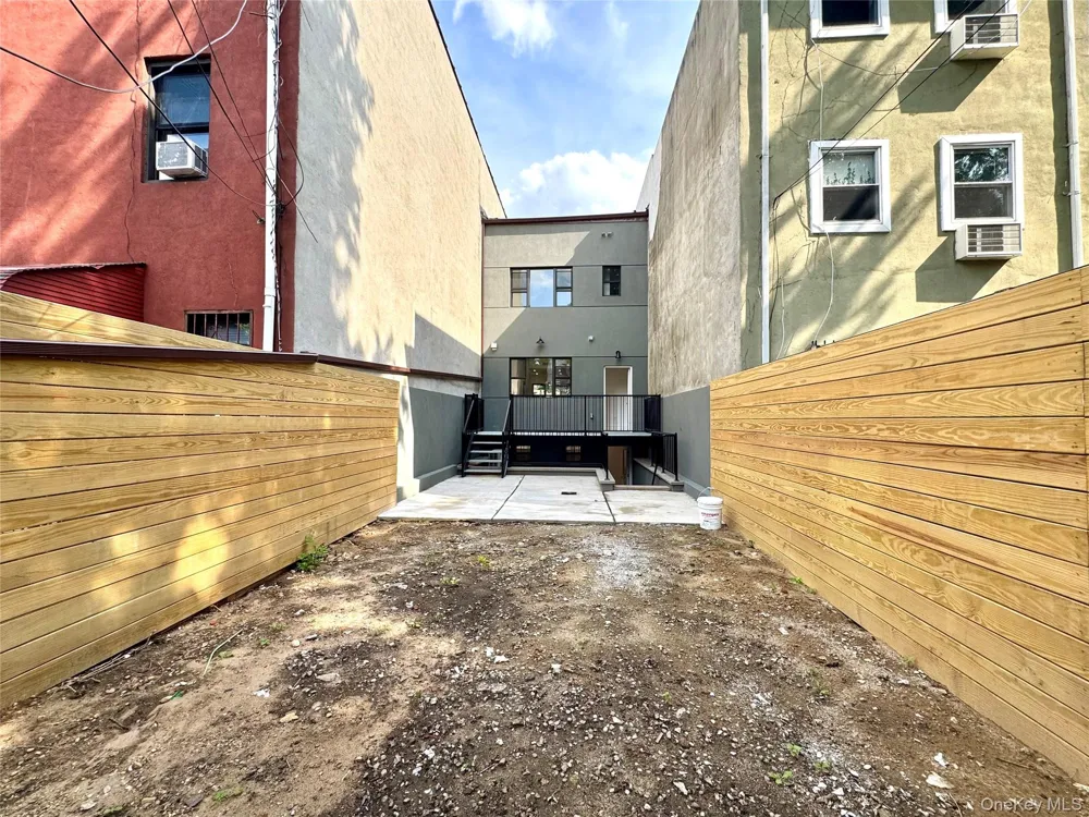 1123 Madison Street Brooklyn, NY 11221
