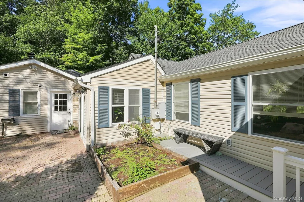5 Mountain Drive Mahopac, NY 10541