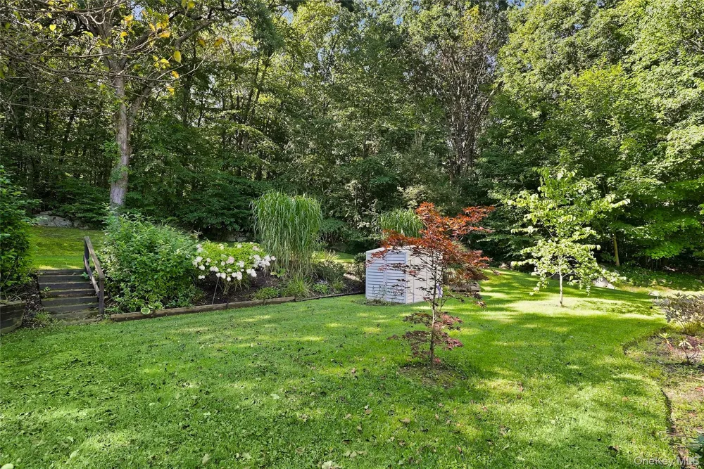 5 Mountain Drive Mahopac, NY 10541