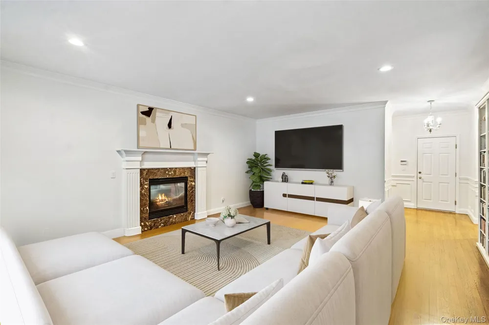 1 Fairway Drive Old Bethpage, NY 11804
