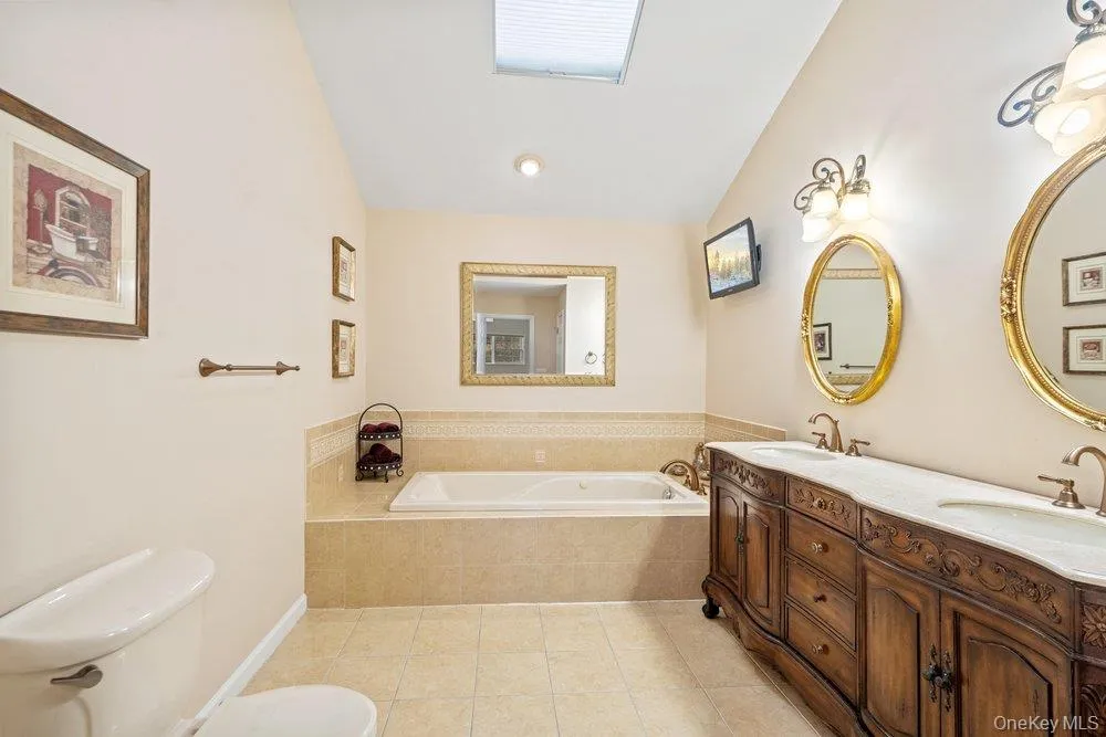 1 Fairway Drive Old Bethpage, NY 11804