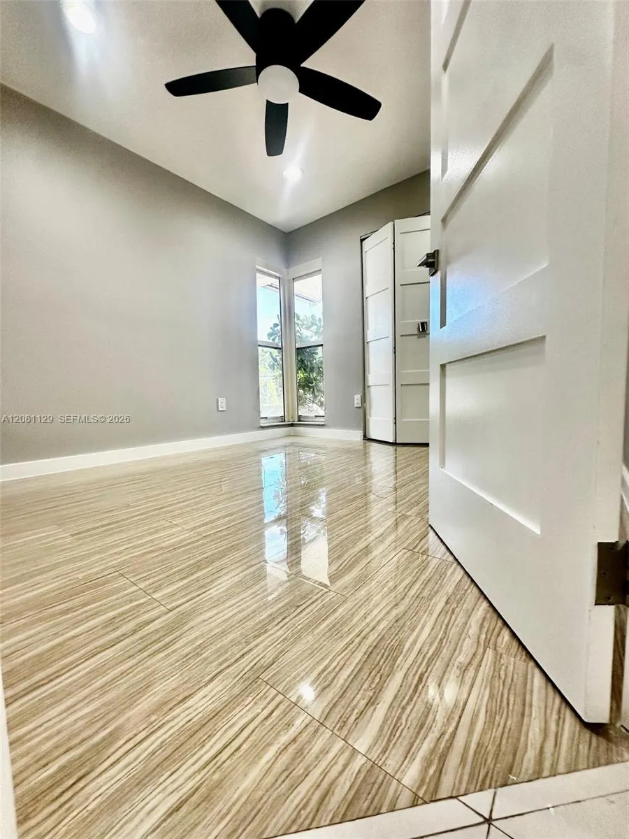 12851 NW 11th St Miami, FL 33182