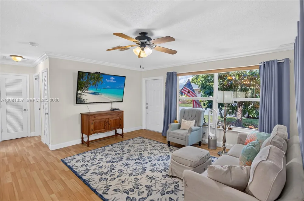 4554 NW 16th Ave Tamarac, FL 33309