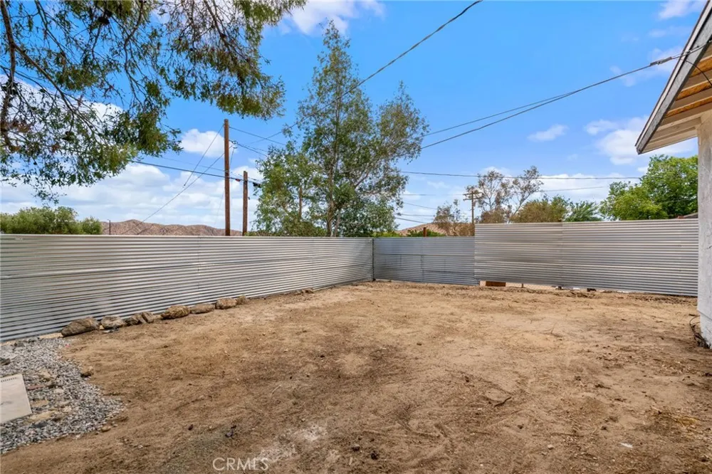 10931 Knobb Morongo Valley, CA 92256