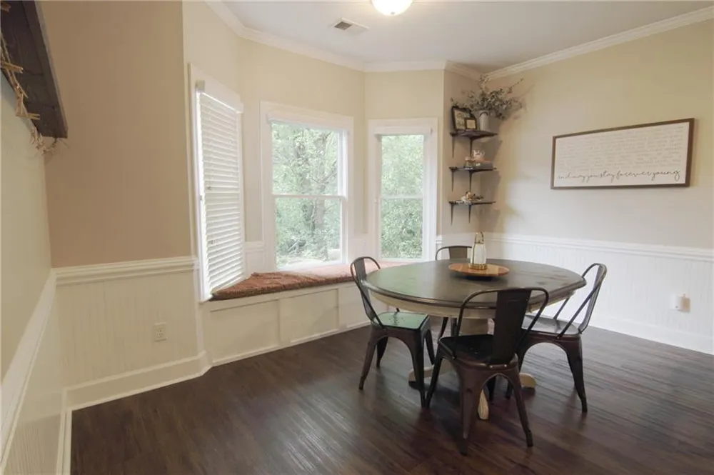 1238 Fairwinds Drive Loganville, GA 30052