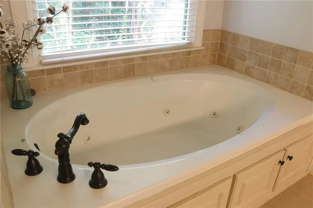1238 Fairwinds Drive Loganville, GA 30052