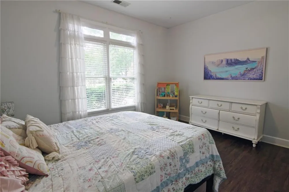 1238 Fairwinds Drive Loganville, GA 30052