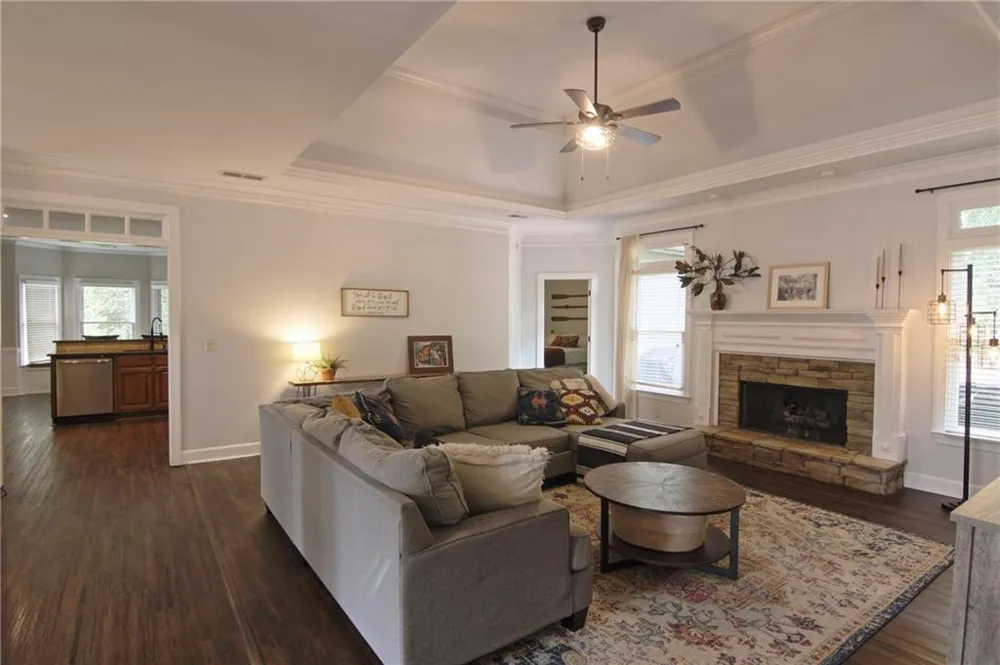 1238 Fairwinds Drive Loganville, GA 30052