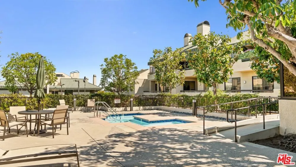 2415 Century Hill Los Angeles, CA 90067