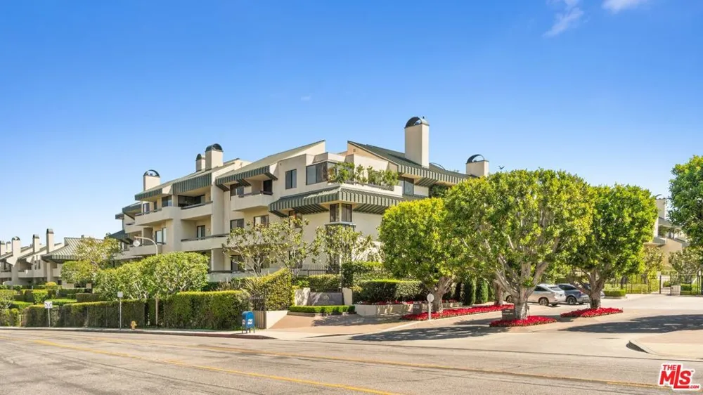 2415 Century Hill Los Angeles, CA 90067