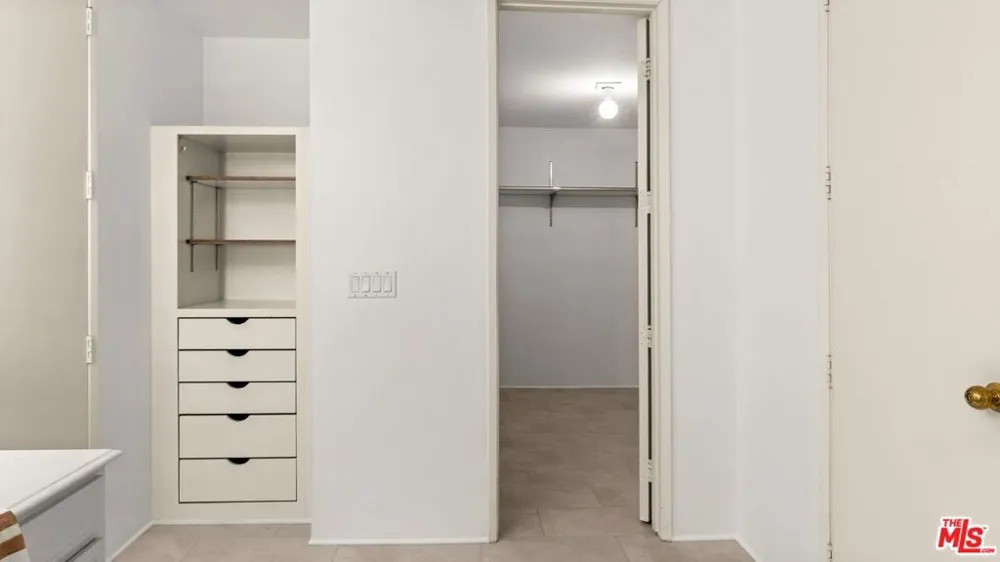 2415 Century Hill Los Angeles, CA 90067