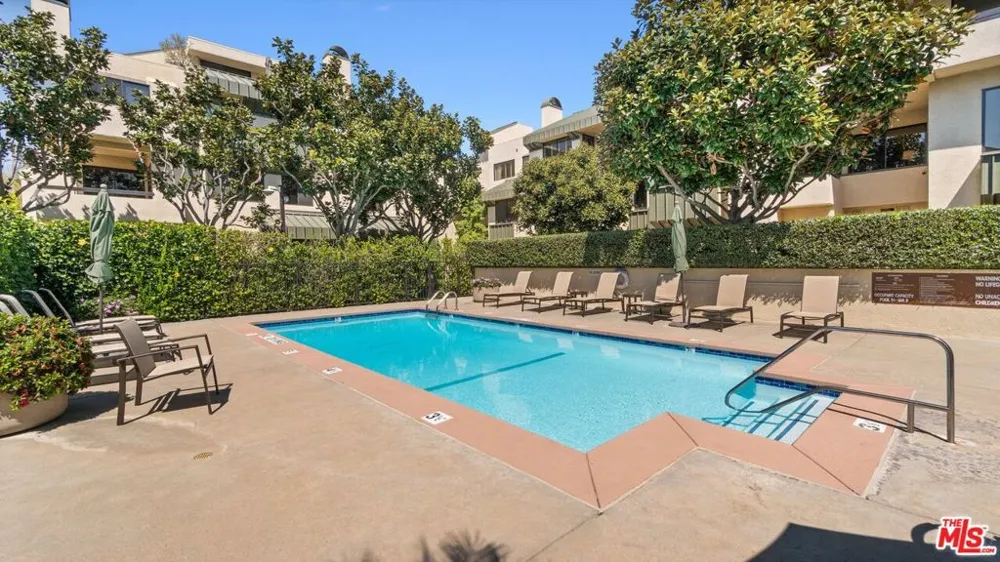 2415 Century Hill Los Angeles, CA 90067