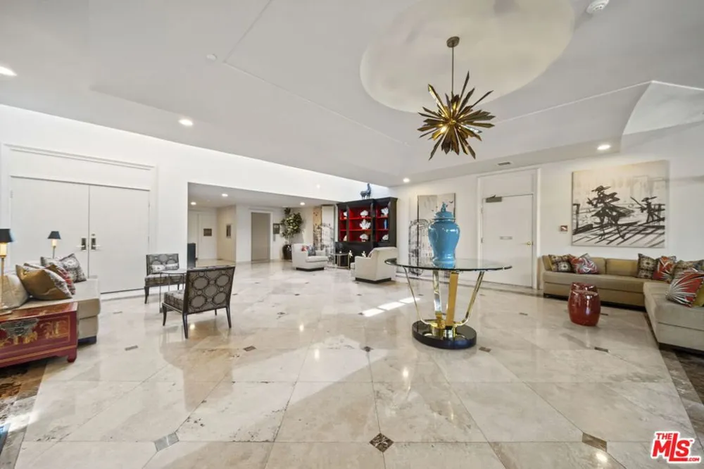2415 Century Hill Los Angeles, CA 90067
