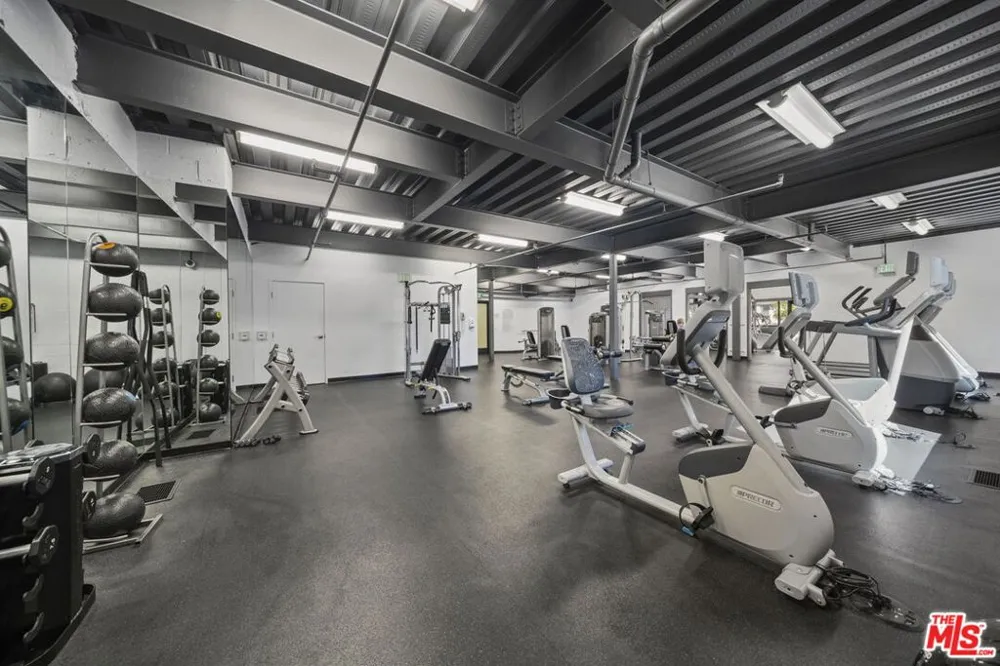2415 Century Hill Los Angeles, CA 90067
