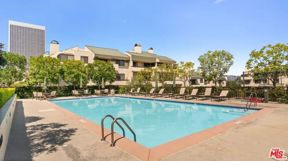 2415 Century Hill Los Angeles, CA 90067