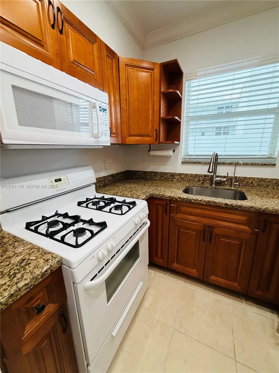 344 Meridian Ave #4C Miami Beach, FL 33139