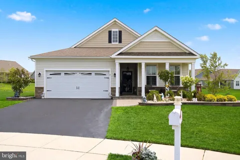 4 OTTER CIRCLE