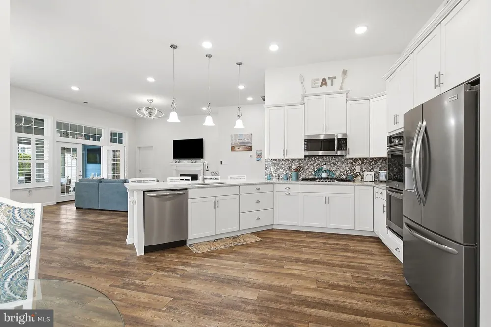 6 OTTER CIRCLE Barnegat, NJ 08005