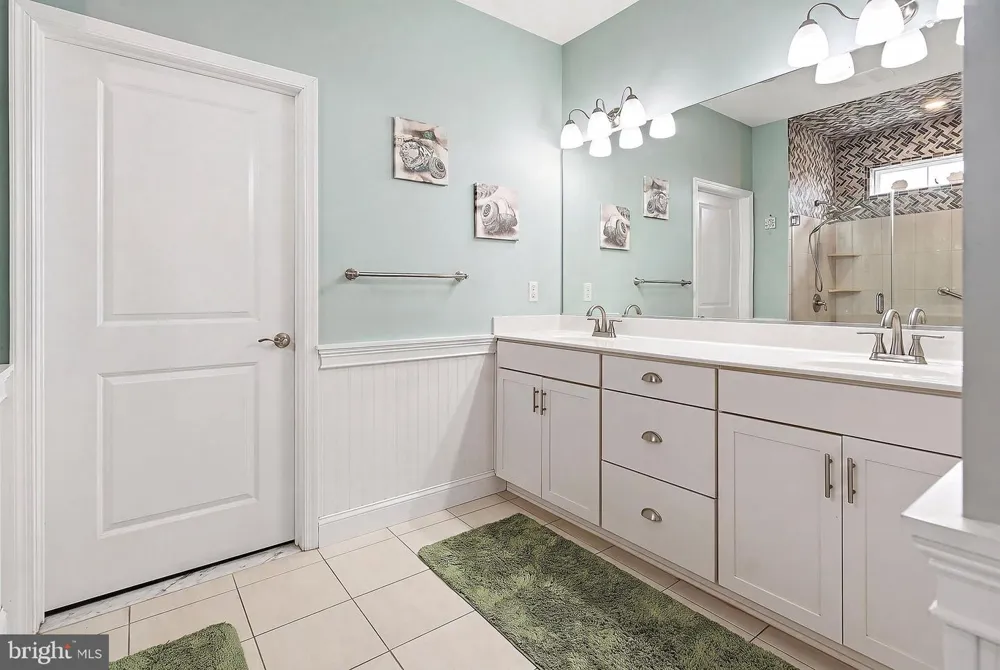 6 OTTER CIRCLE Barnegat, NJ 08005