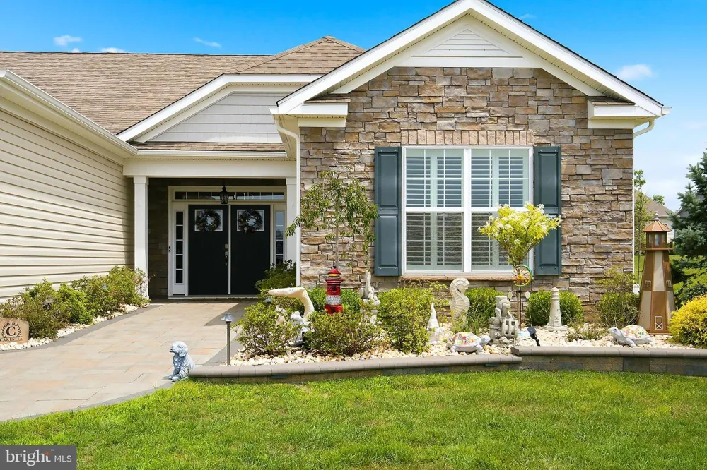 6 OTTER CIRCLE Barnegat, NJ 08005