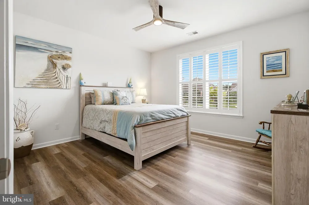 6 OTTER CIRCLE Barnegat, NJ 08005