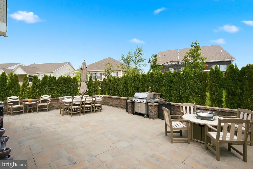 6 OTTER CIRCLE Barnegat, NJ 08005