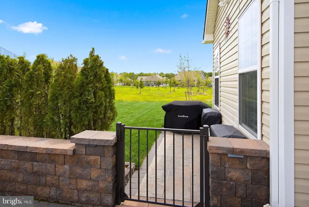 6 OTTER CIRCLE Barnegat, NJ 08005