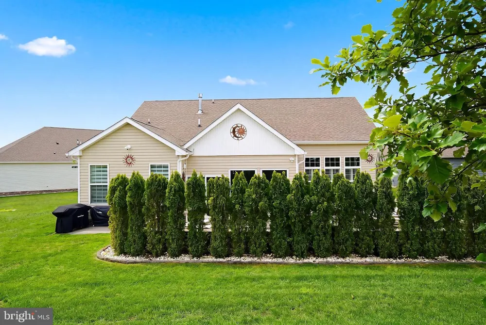 6 OTTER CIRCLE Barnegat, NJ 08005