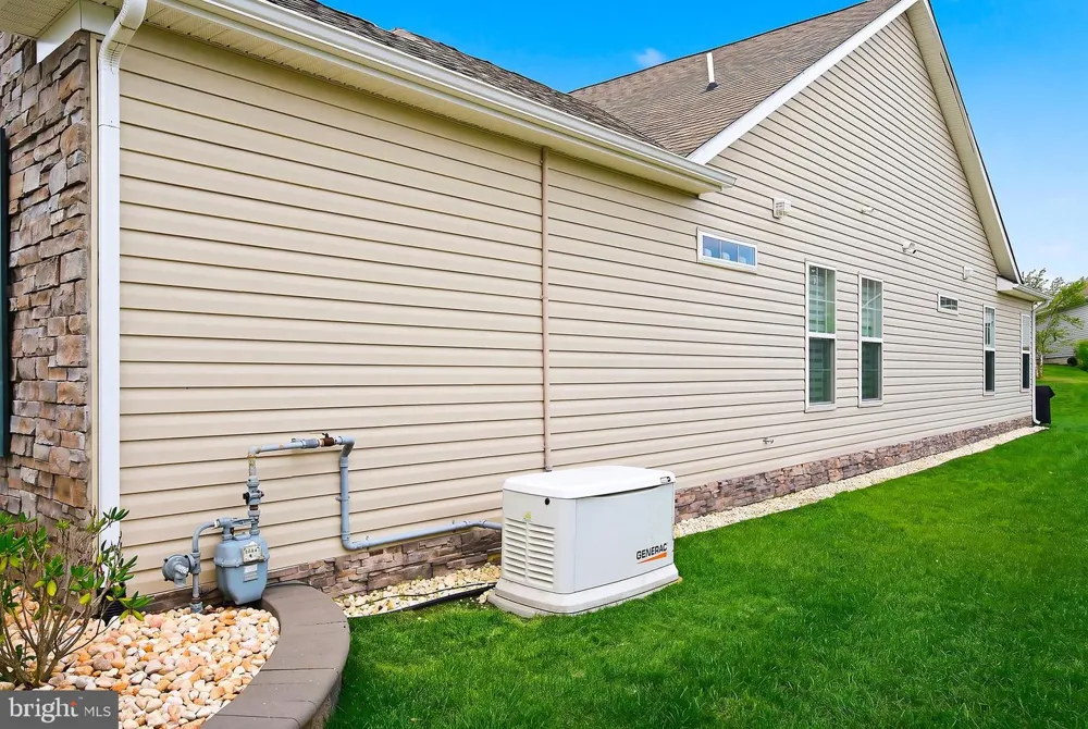 6 OTTER CIRCLE Barnegat, NJ 08005
