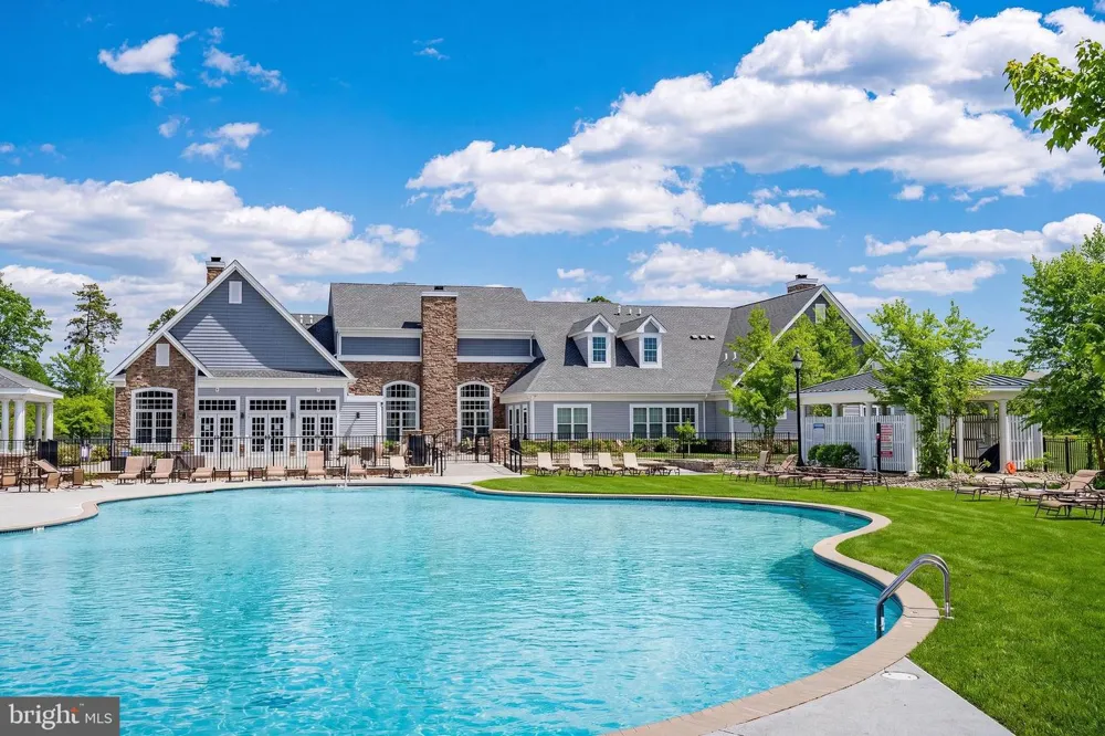 6 OTTER CIRCLE Barnegat, NJ 08005