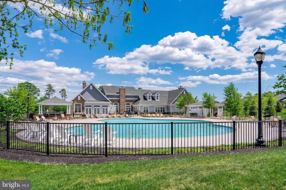 6 OTTER CIRCLE Barnegat, NJ 08005