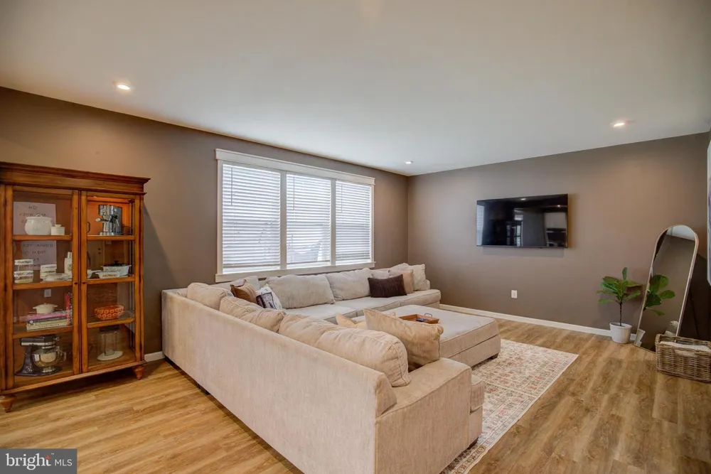 101 POE DRIVE Winchester, VA 22602