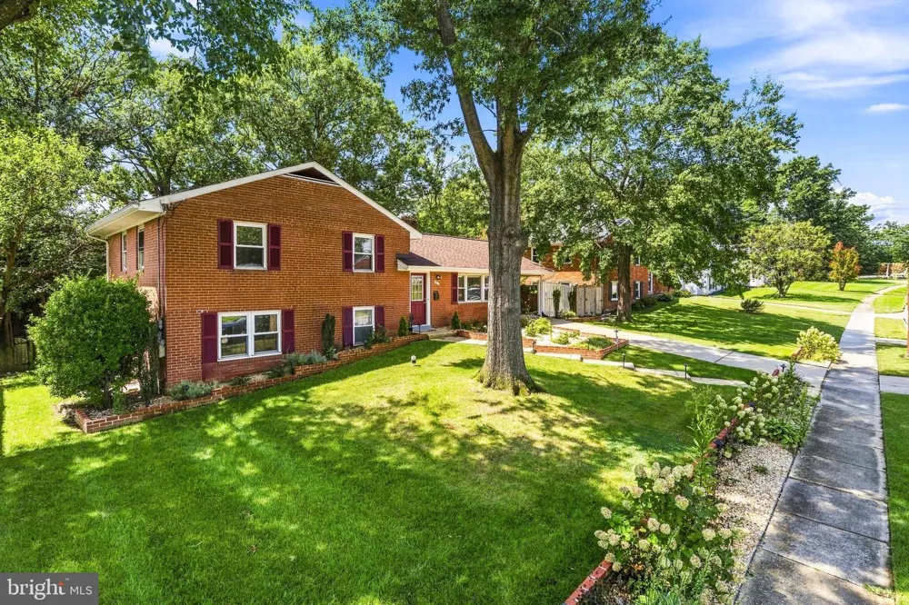 6011 HIBBLING AVENUE Springfield, VA 22150