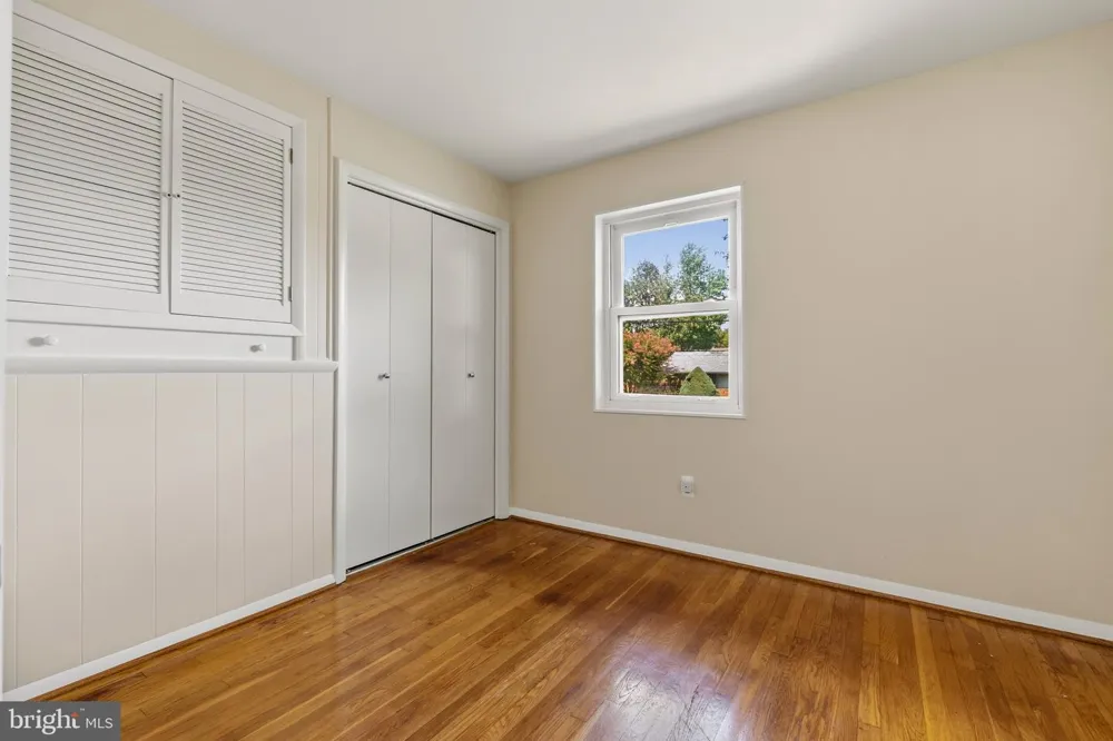 6011 HIBBLING AVENUE Springfield, VA 22150