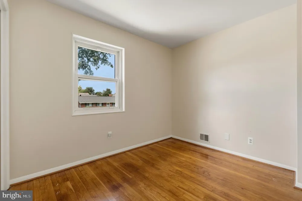 6011 HIBBLING AVENUE Springfield, VA 22150