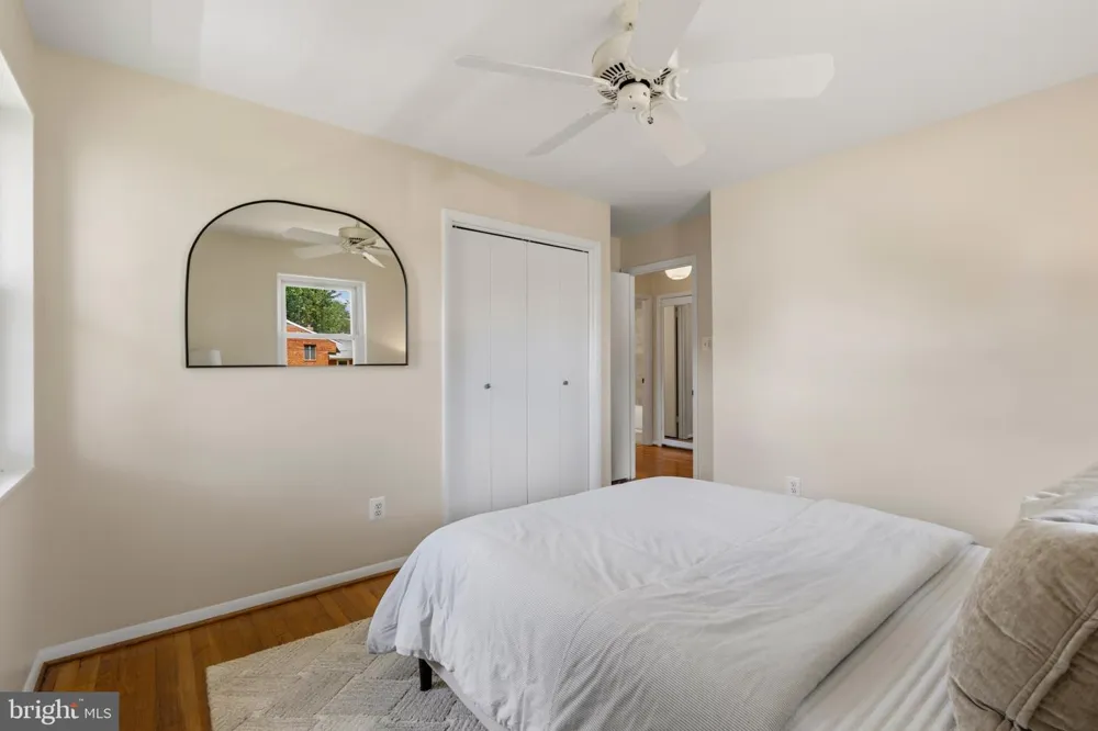 6011 HIBBLING AVENUE Springfield, VA 22150